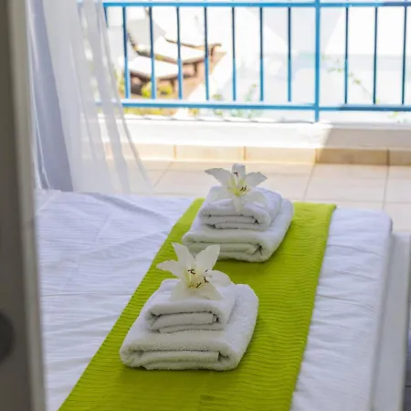 Your Beautiful Holiday Minutes From Fig Tree Bay, 1424 빌라