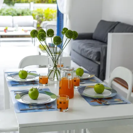 Your Beautiful Holiday Minutes From Fig Tree Bay, 1424 普罗塔拉斯
