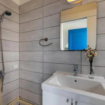 Your Beautiful Holiday Minutes From Fig Tree Bay, 1424 Βίλα